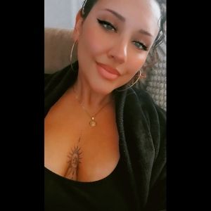 Meet your Posher, Naomi